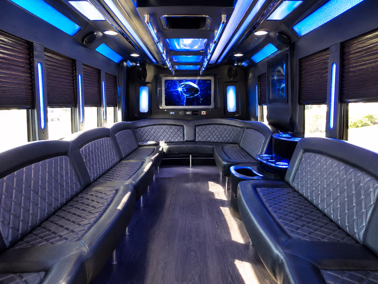Atlanta Winery Tour & Pub Crawl Transportation party bus exterior
